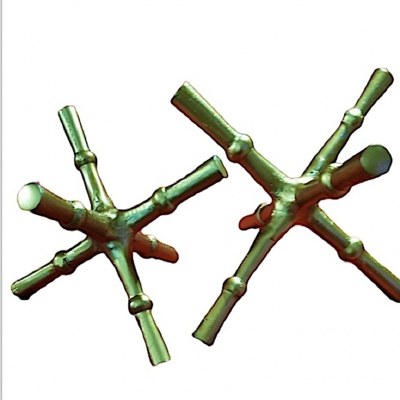 Gold Decorative Large and Medium Cast Iron Metal Nostalgic Jacks Set of 2. - Picture 1 of 3